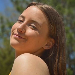 Meet your Posher, Emilee